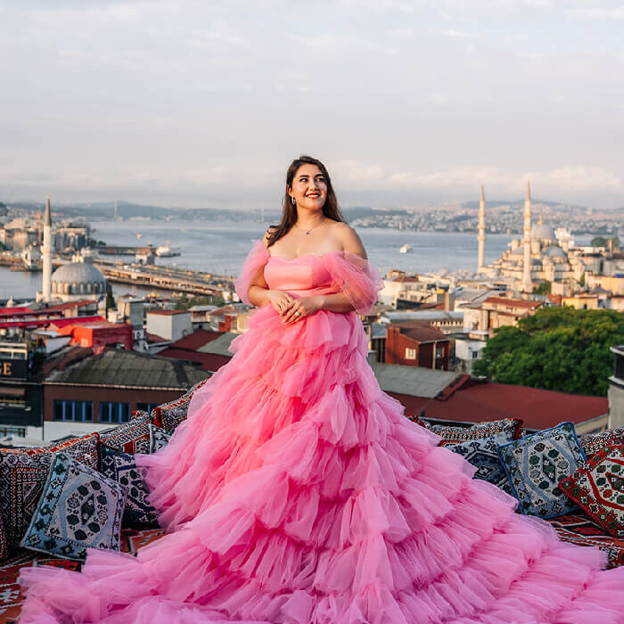 Flying-dress-photography-in-Istanbul.jpg